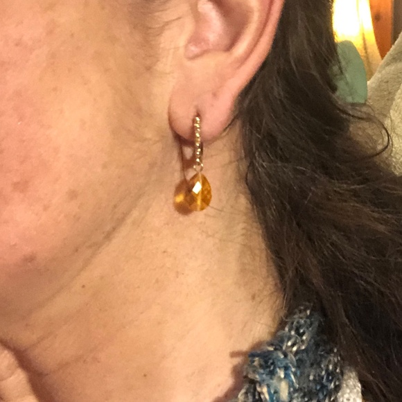 3/$40 VTG Studded Gold Dainty Small Hoop Pierced Earrings w/Yellow Bead Dangles - Picture 8 of 12